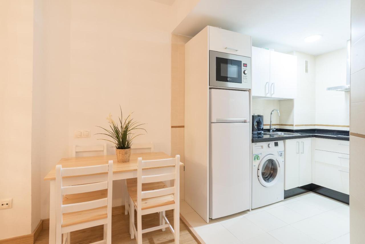 Acogedor Apartamento En El Centro Historico De Malaga - Mitjanaアパートメント エクステリア 写真